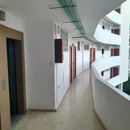 Terrazas Wifi Pool Apartamento Playa de las Americas (Tenerife)